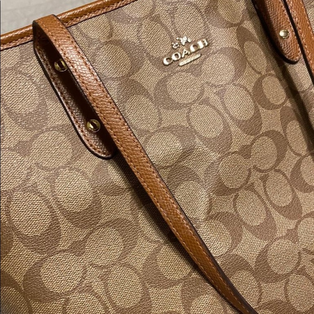 COACH 👜 - Picture 4 of 13